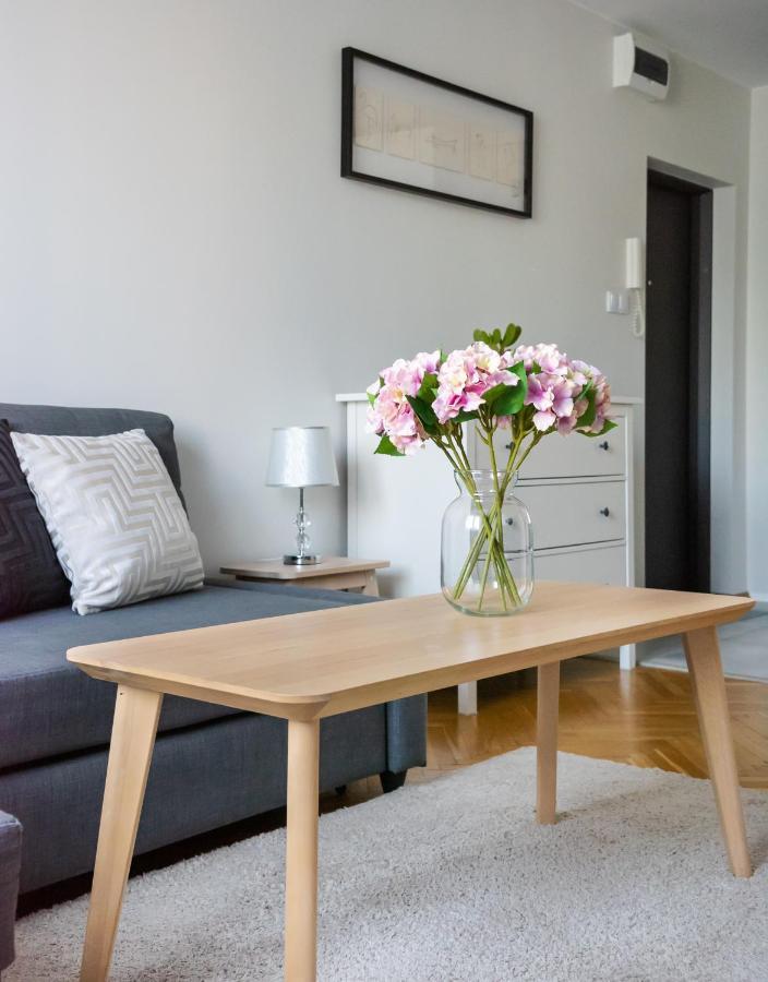 Nowogrodzka Grey Apartment Warsaw Ngoại thất bức ảnh